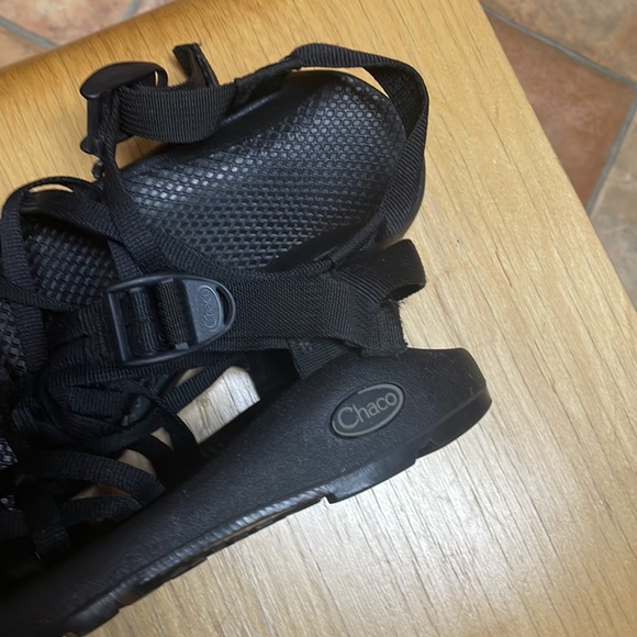 Size 6 Women's Black Chacos - Picture 2 of 5